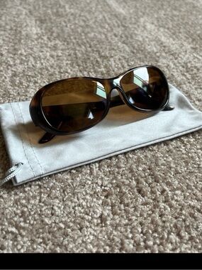 VTG 00’s / Y2K Ray-Ban Tortoise Shell Sunglasses